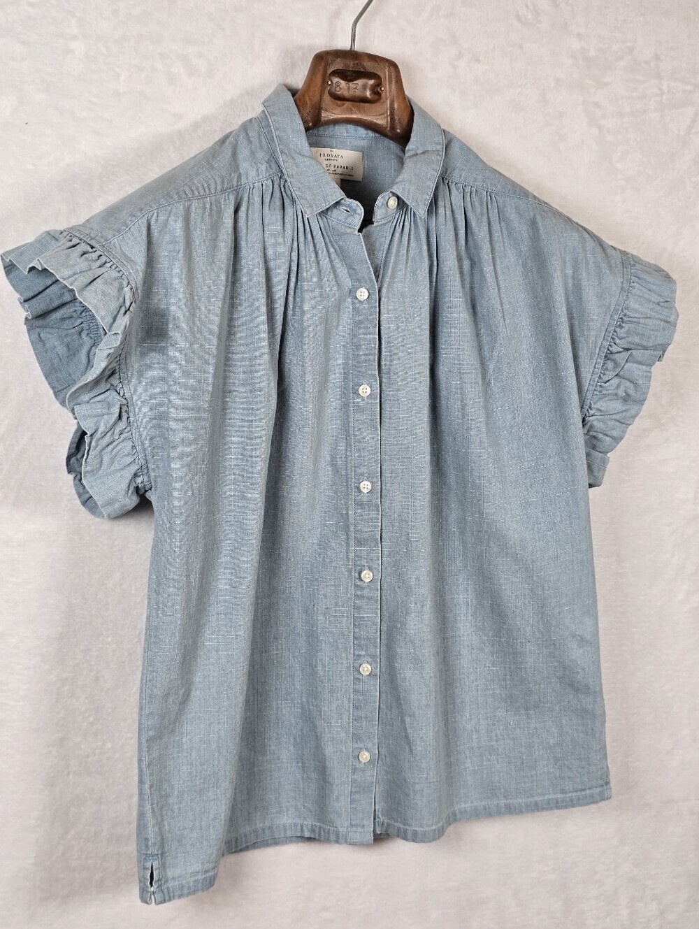 Trovata Birds of Paradis Marianne B Chambray Ruffle Sleeve Shirt S Button Down - Picture 5 of 15